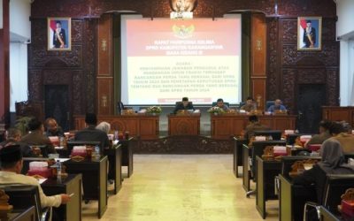 Penyampaian Jawaban Pengusul Atas Pandangan Umum Fraksi Terhadap Raperda yang berasal dari DPRD Tahun 2024 dan Penetapan Keputusan DPRD Tentang 2 (Dua) Raperda yang berasal dari DPRD Tahun 2024