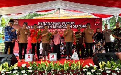 Penanaman Pohon dan Pemberian Bingkisan Sembako Dalam Rangka HUT Ke-74 DPRD Karanganyar