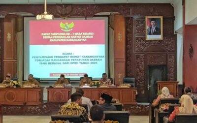 Tanggapan Bupati Karanganyar Atas Nota Penjelasan DPRD Karanganyar terkait dua Raperda Inisiatif : Penyelenggaraan Ketertiban Umum dan Ketentraman Masyarakat serta Perlindungan Masyarakat; dan Penyelenggaraan Kesehatan Bayi dan Anak